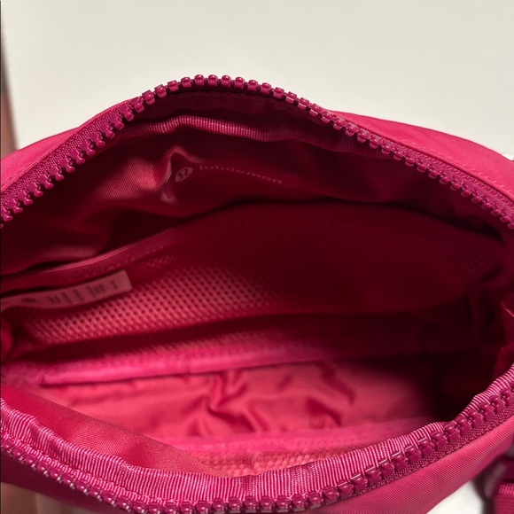 Lululemon Athletica Fuchsia Crossbody Bag - Picture 7 of 8